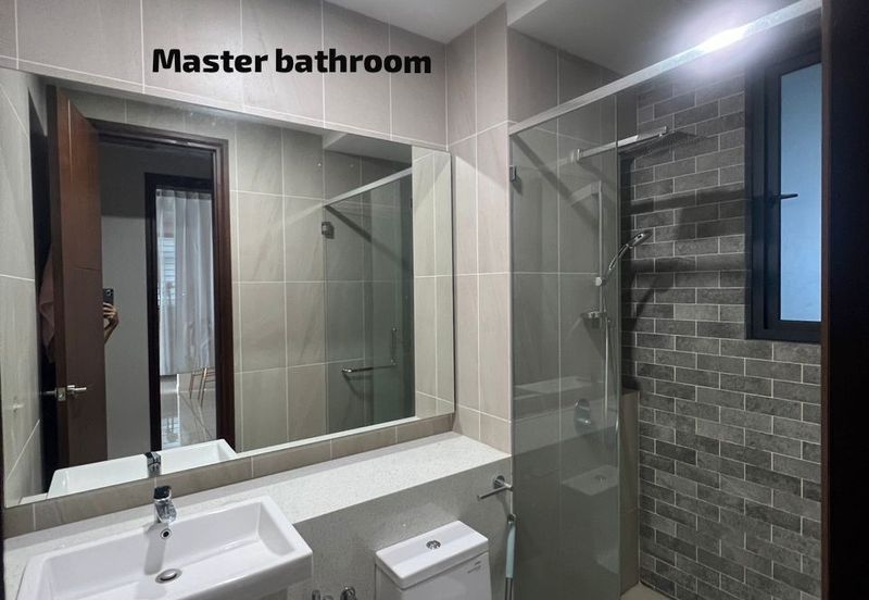 Queens Residences Q2