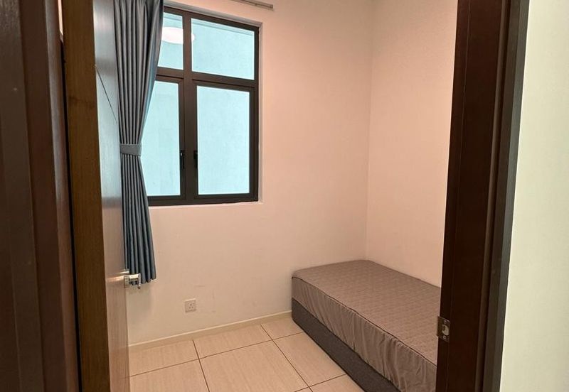 Queens Residences Q2