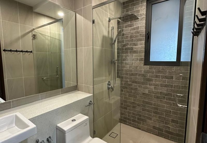 Queens Residences Q2