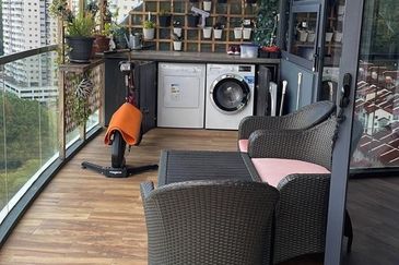 Pinnacle Penang, Bukit Gambir