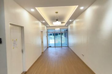 Taman Desa Aman Sungai Lalang Long Car Porch Cuci Kaki Masuk Rumah Boleh Full Loan Setingkat Ruumah