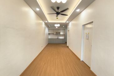 Taman Desa Aman Sungai Lalang Long Car Porch Cuci Kaki Masuk Rumah Boleh Full Loan Setingkat Ruumah