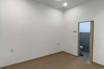 Taman Desa Aman Sungai Lalang Long Car Porch Cuci Kaki Masuk Rumah Boleh Full Loan Setingkat Ruumah