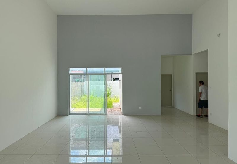 YARRA PARK WESTFIELD