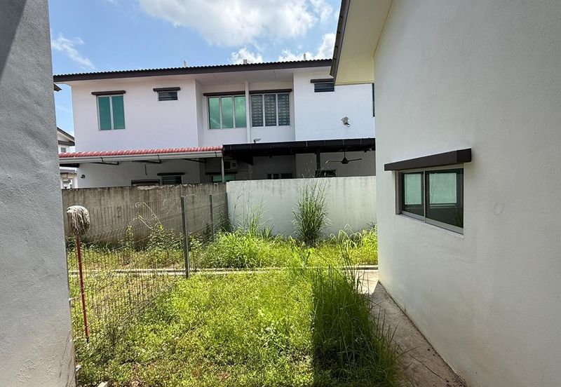 YARRA PARK WESTFIELD