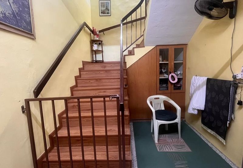 Persiaran Pantai Jerjak 8