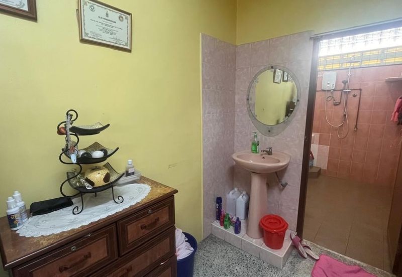 Persiaran Pantai Jerjak 8