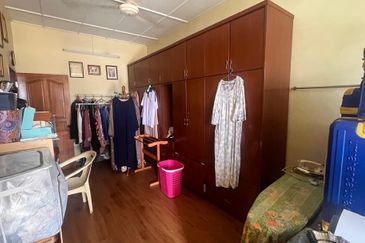 Persiaran Pantai Jerjak 8