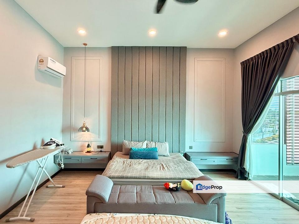 Roseville Double Storey Semi D End Lot For Sales Ready Fully Renovated Easily Move In, Kedah, Sungai Petani