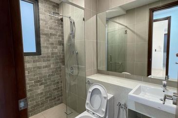 Queens Residences Q2