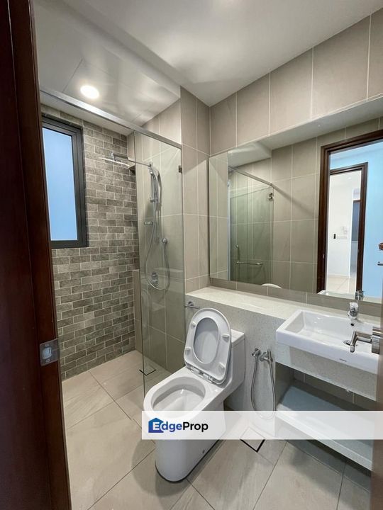 Queens Residences Q2 Condo For Rent Banyan Lepas Pinang Fully Furnish, Penang, Bayan Lepas