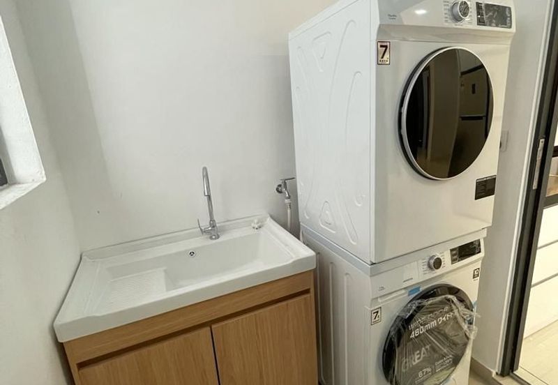 Queens Residences Q2