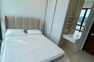 Queens Residences Q2