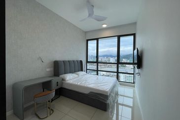 Queens Residences Q2