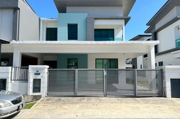 Sierra, Bukit Banyan