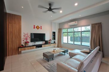 Sierra, Bukit Banyan