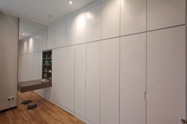 Sierra, Bukit Banyan