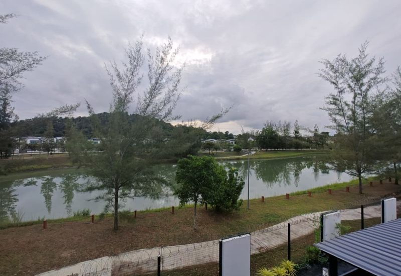 Sierra, Bukit Banyan