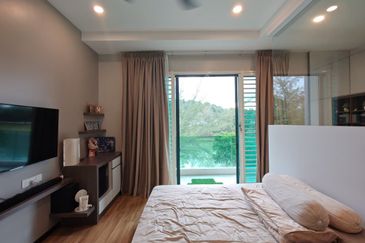 Sierra, Bukit Banyan