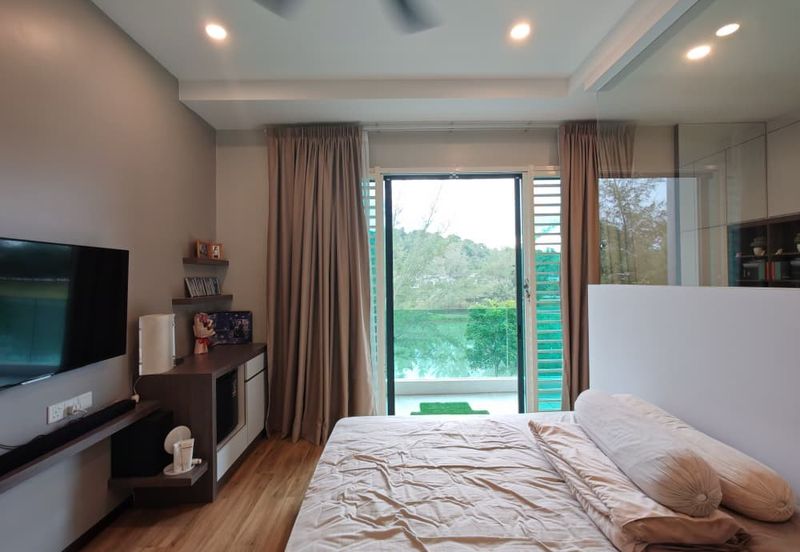 Sierra, Bukit Banyan