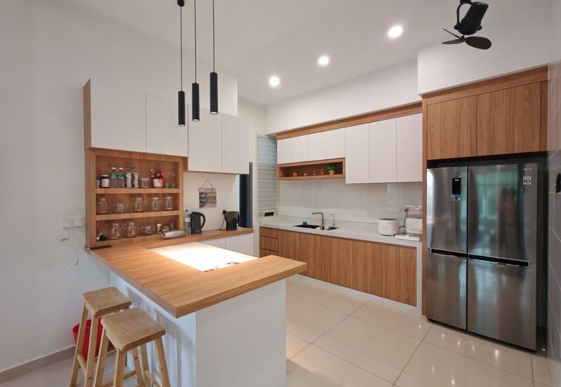 Sierra, Bukit Banyan