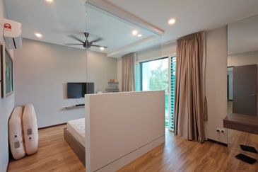 Sierra, Bukit Banyan