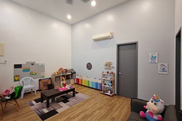 Sierra, Bukit Banyan