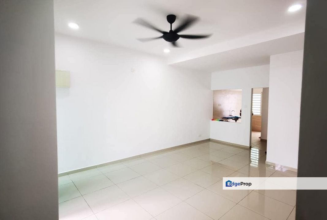 Taman Mutiara Jaya, Skudai, Johor, 2 Storey House, 4 Bedroom 3 Bathroom, Johor, Skudai