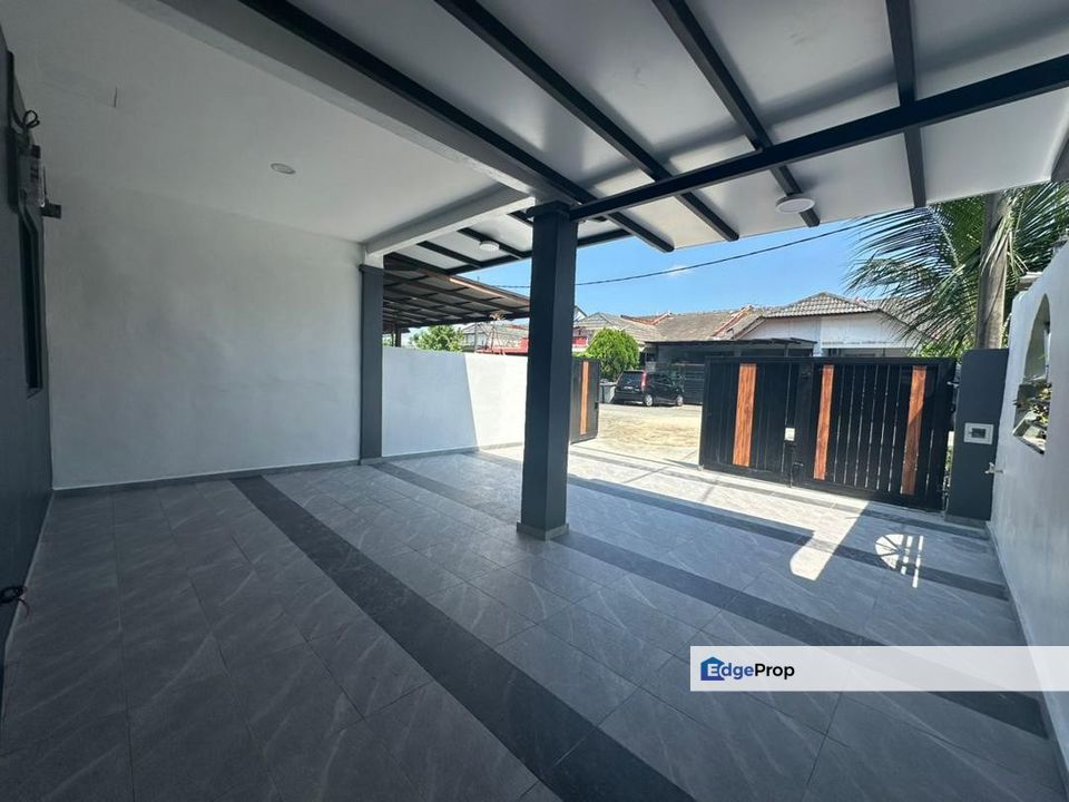 Taman Mutiara Jaya, Skudai, Johor, 2 Storey House, 4 Bedroom 3 Bathroom, Johor, Skudai