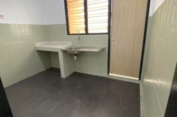 Untuk Disewa Flat PKNS Block 9 Seksyen 16 Bandar Baru Bangi