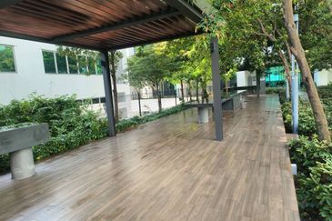 Apex Tower & Vertex Tower @ CyberSquare