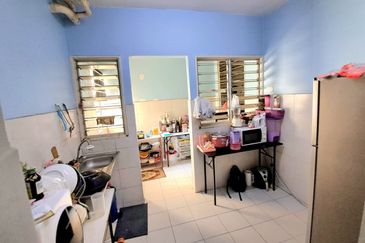 Apartment Teratai, Taman Sutera