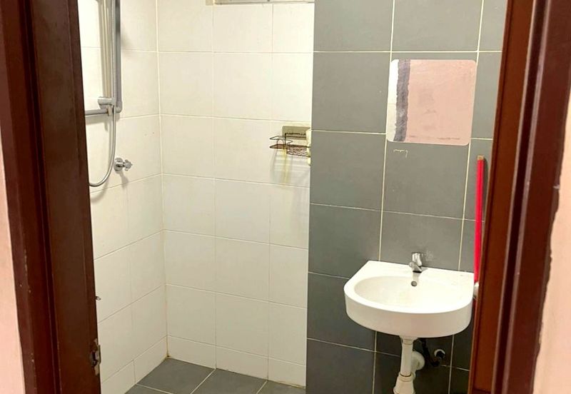 Ascotte Boulevard Condominium