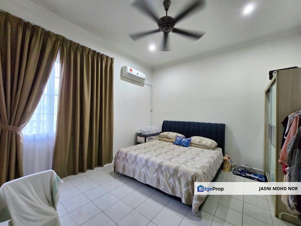 RENOVATED 2 Storey Terrace Impian Makmur Saujana Impian Kajang, Selangor, Kajang