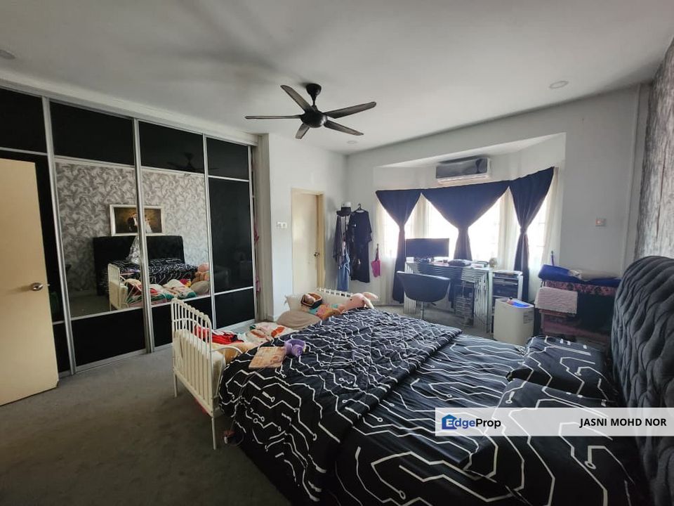 Renovared Double Storey Terrace Taman Anggerik Perdana, Bandar Teknologi, Kajang, Selangor, Semenyih