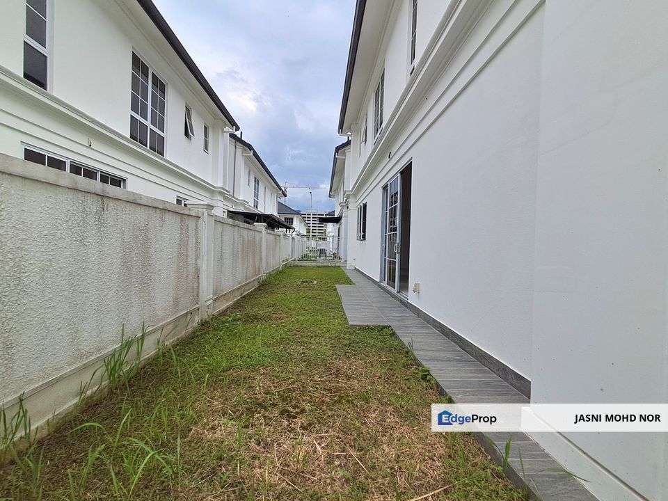 New Unit Cluster Semi D Stoneridge Eco Majestic Semenyih, Selangor, Semenyih