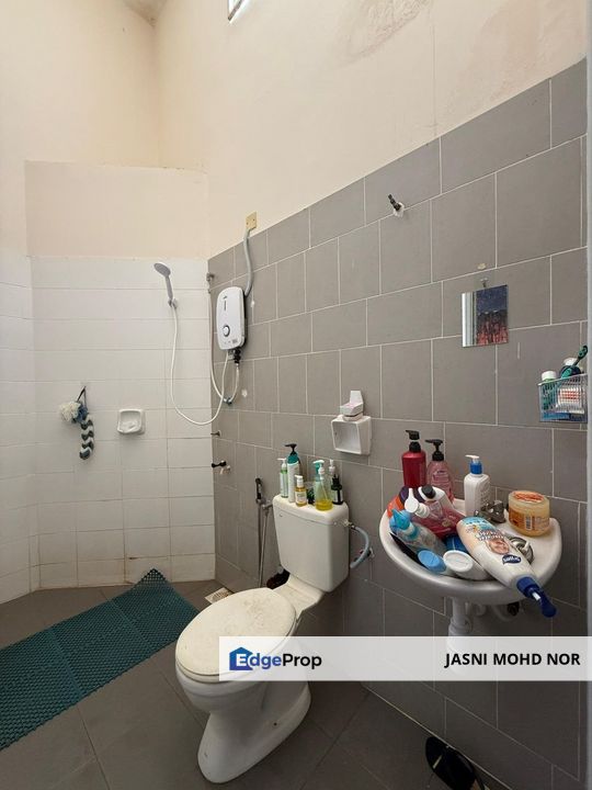 Single Storey Terrace Taman Warisan Bestari Dengkil Selangor, Selangor, Dengkil