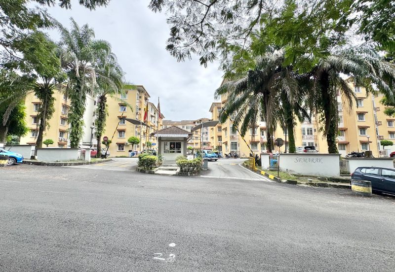 Semarak Apartment