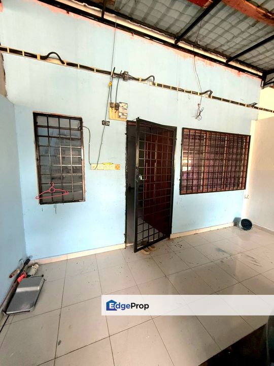 Teres 2 Tingkat Taman Kantan Permai Kajang Kitchen Extended, Selangor, Kajang