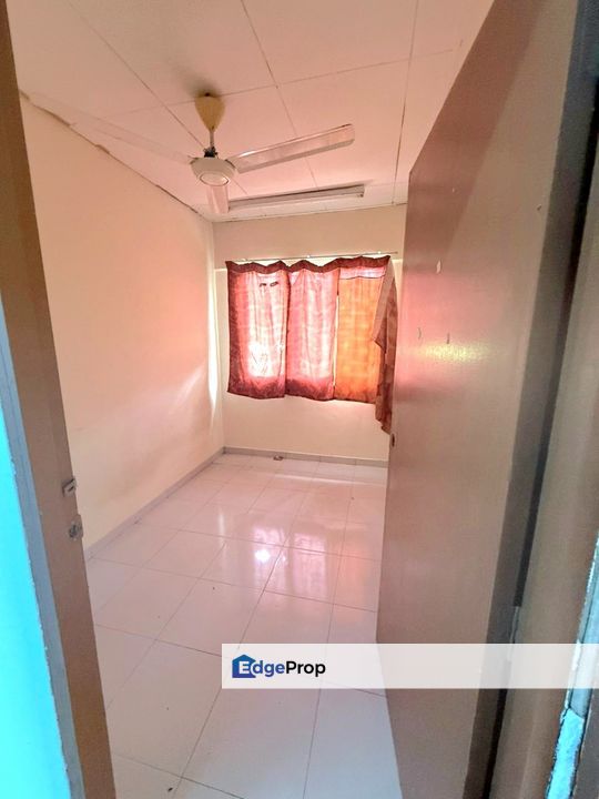 Teres 2 Tingkat Taman Kantan Permai Kajang Kitchen Extended, Selangor, Kajang