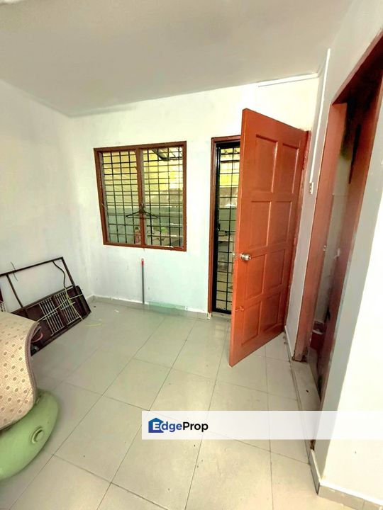 Teres 2 Tingkat Taman Kantan Permai Kajang Kitchen Extended, Selangor, Kajang