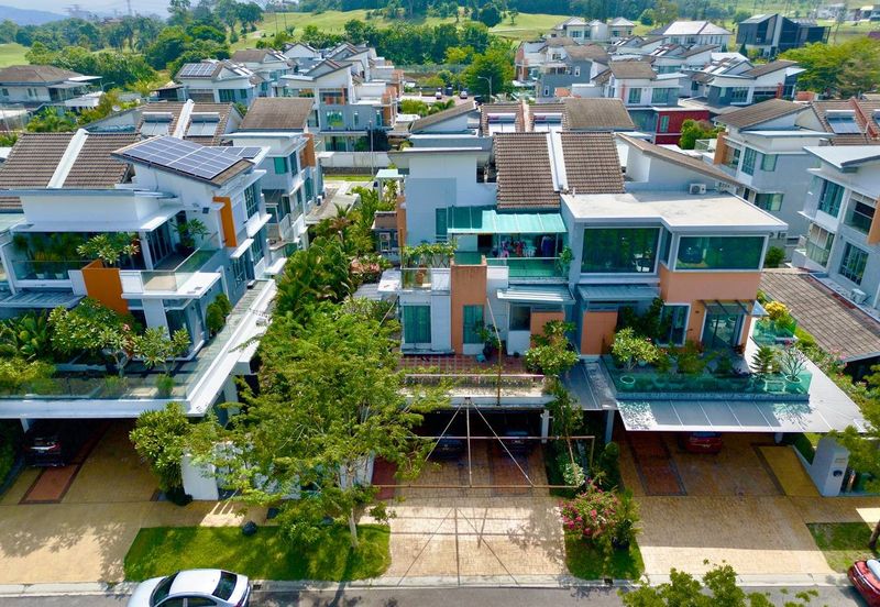 Bangi Lakehill Villas