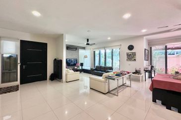 Bangi Lakehill Villas