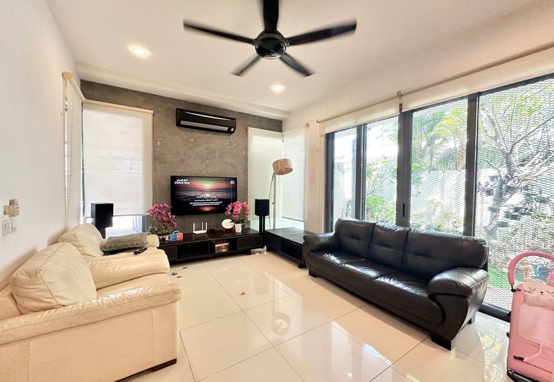 Bangi Lakehill Villas