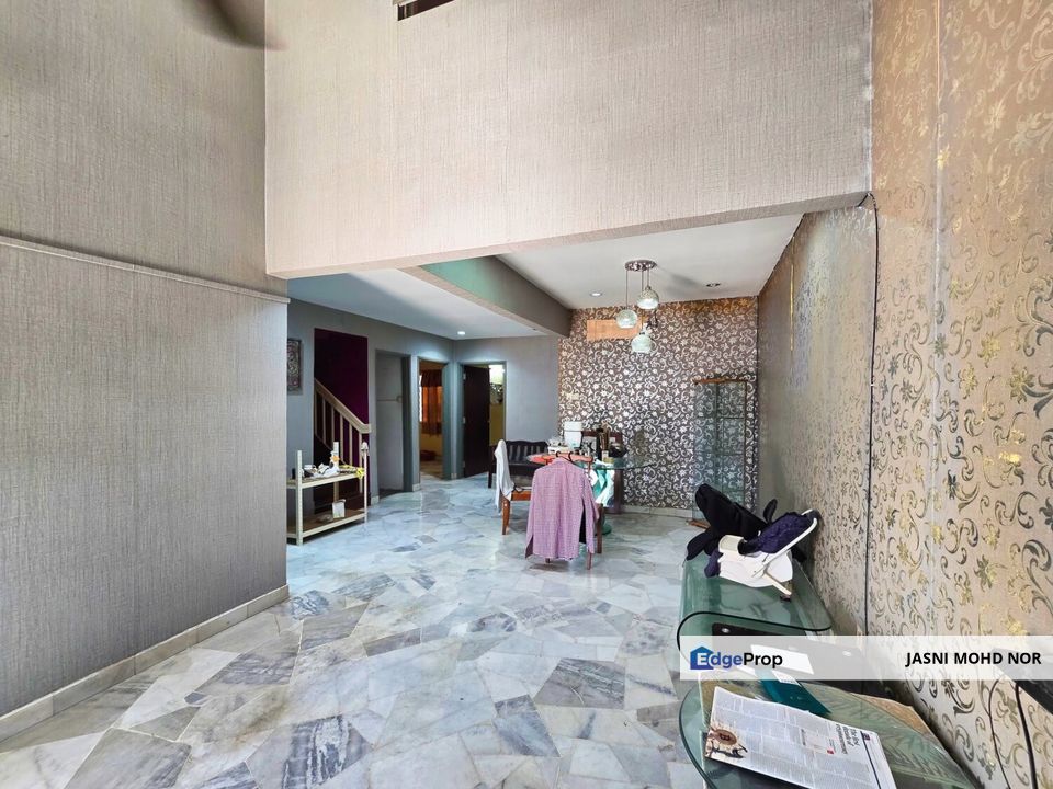 FREEHOLD 1.5 Storey Terrace 24x65 USJ 2 Subang Jaya, Selangor, Subang Jaya