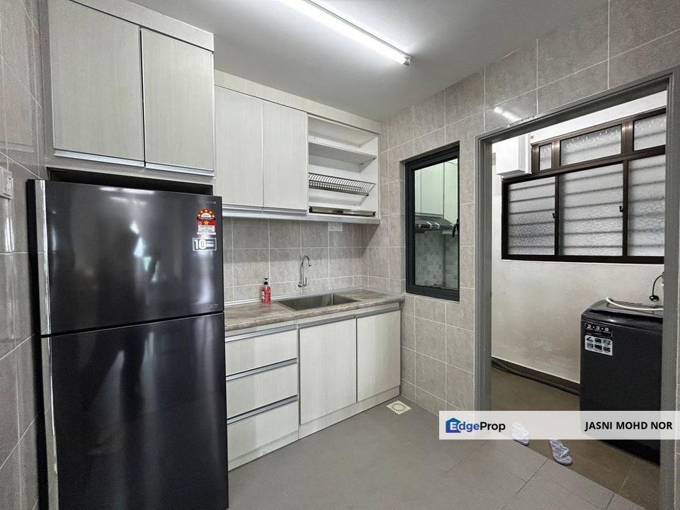 Fully Furnished Vista Bangi Condominium Jalan Reko Kajang Spaciou, Selangor, Kajang