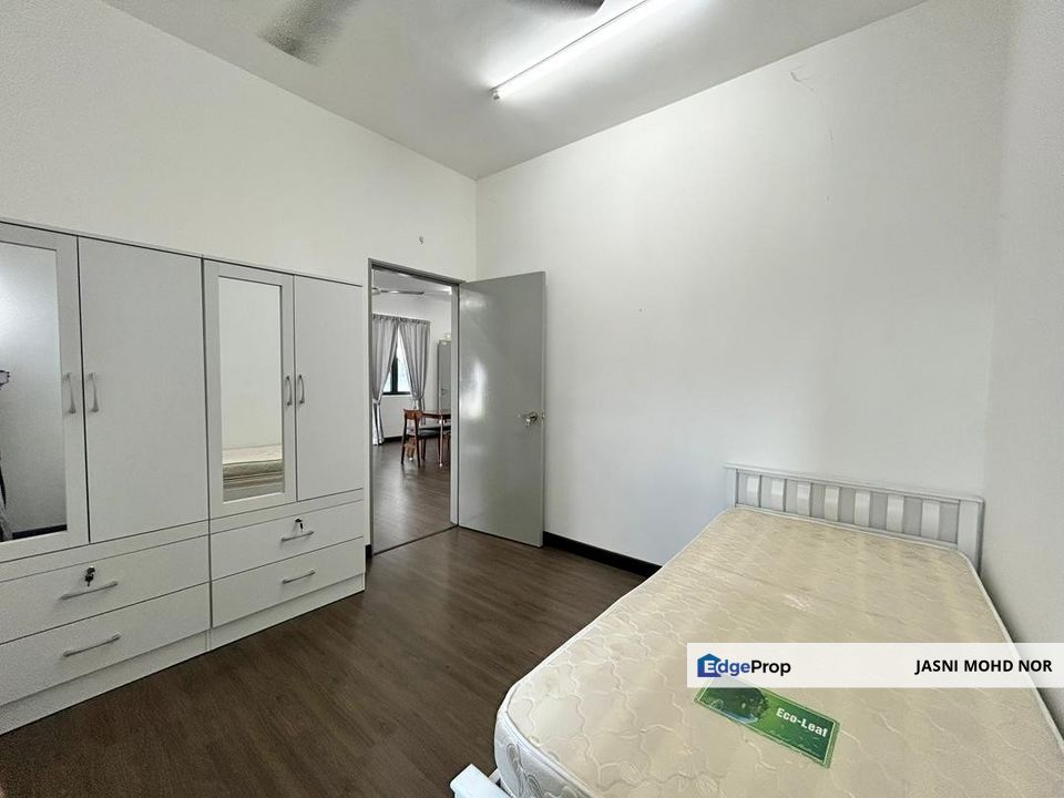 Fully Furnished Vista Bangi Condominium Jalan Reko Kajang Spaciou, Selangor, Kajang