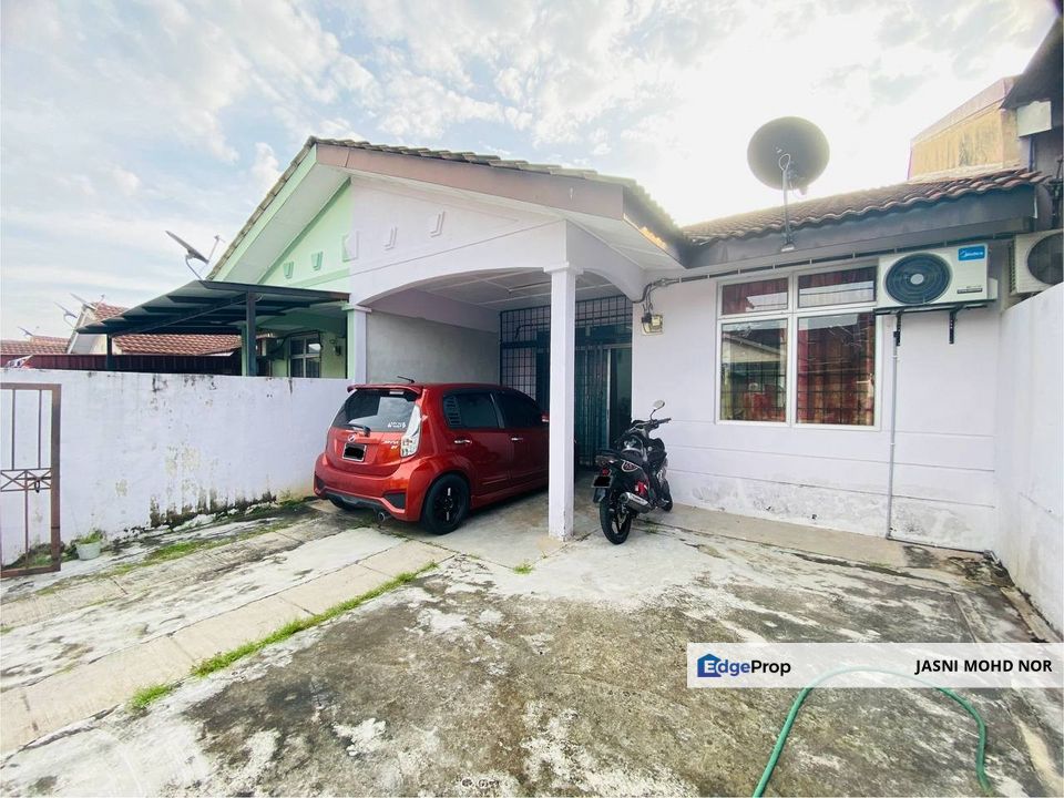 Single Storey Terrace Taman Desa Indah Bandar Baru Nilai, Negeri Sembilan, Nilai