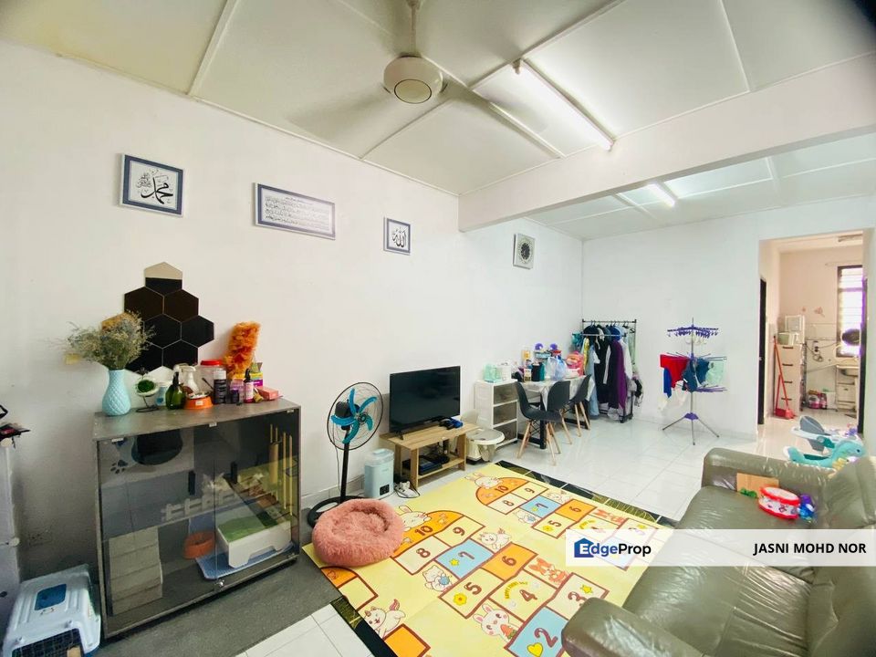 Single Storey Terrace Taman Desa Indah Bandar Baru Nilai, Negeri Sembilan, Nilai