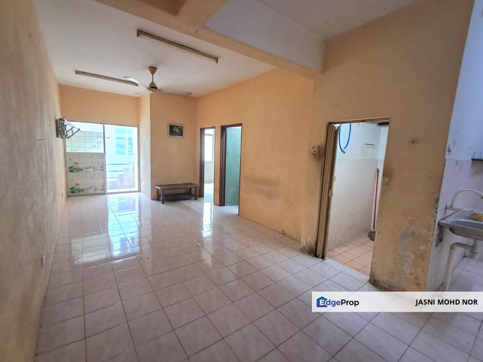 Tingkat 3, Shop Apartment, Pusat Hentian Kajang, Kajang Sebelah KFC, Selangor, Kajang